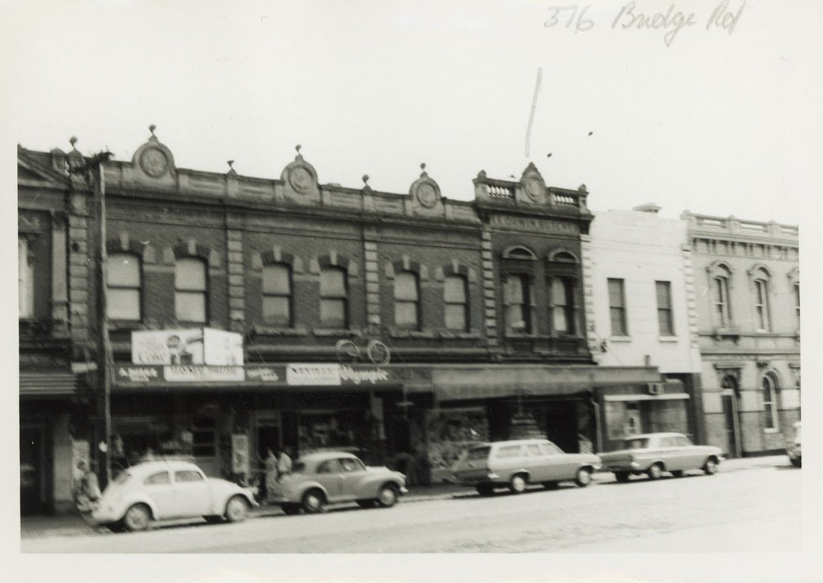 Terrace buildings, Bridge Road, Richmond (1967–69)