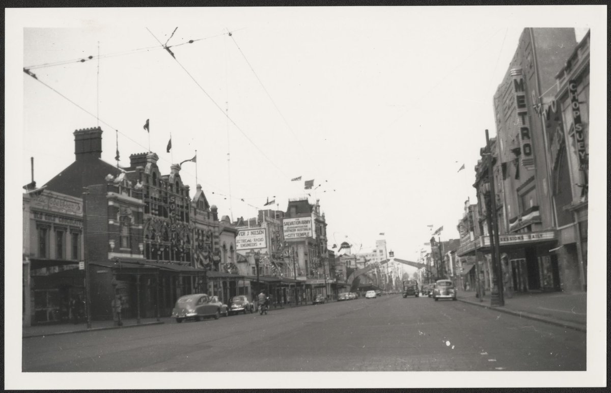 Melbourne at the time of Queen Elizabeth's visit 1954