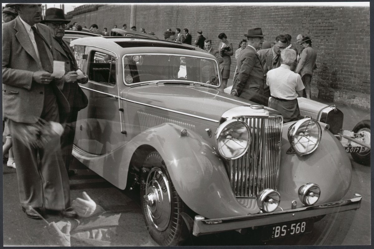 2 1/2 litre Jaguar, Concours d'Elegance, St. Kilda, St Kilda (1945–50)