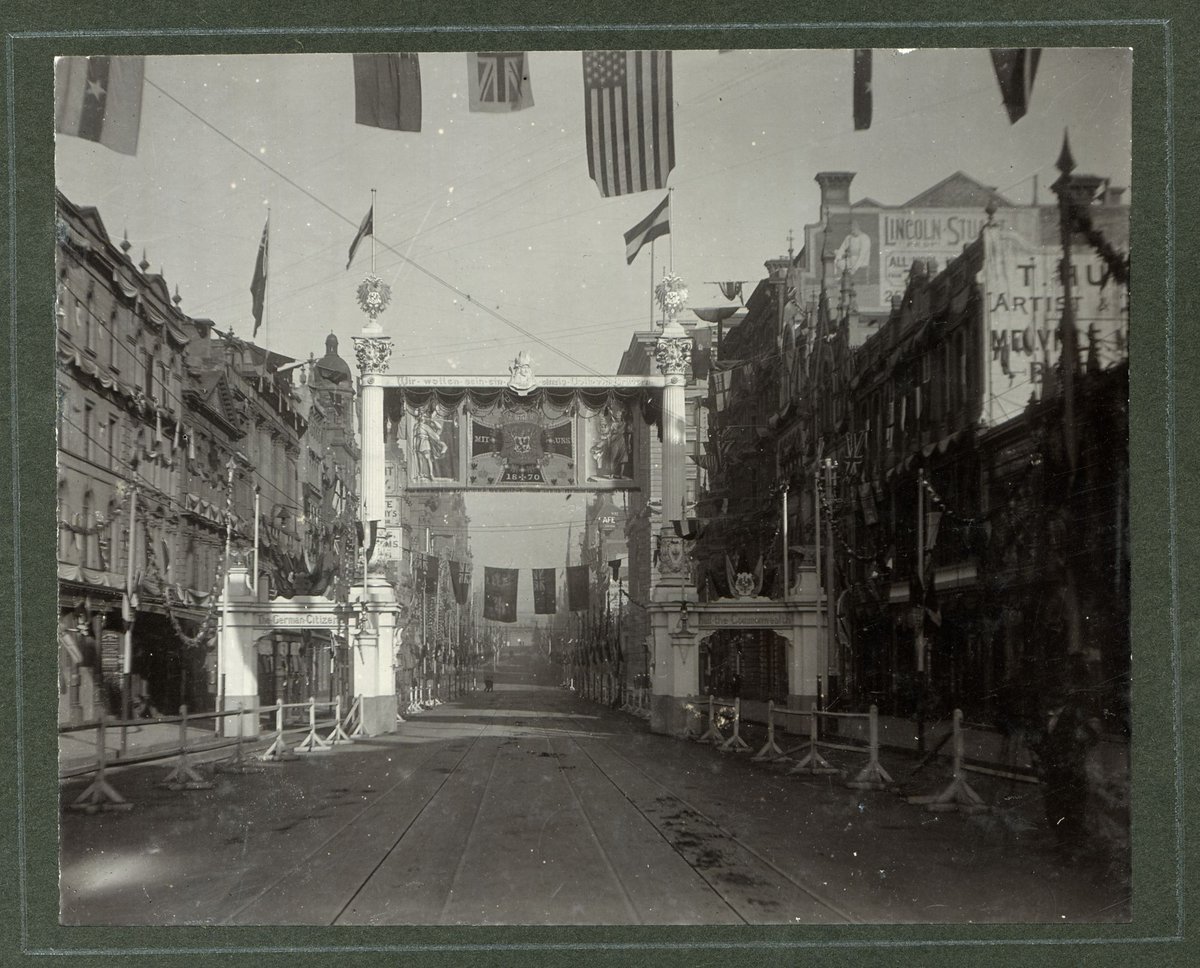 Decorations in Melbourne streets celebrating the visit of the Duke and Duchess of Cornwall and York (1901)