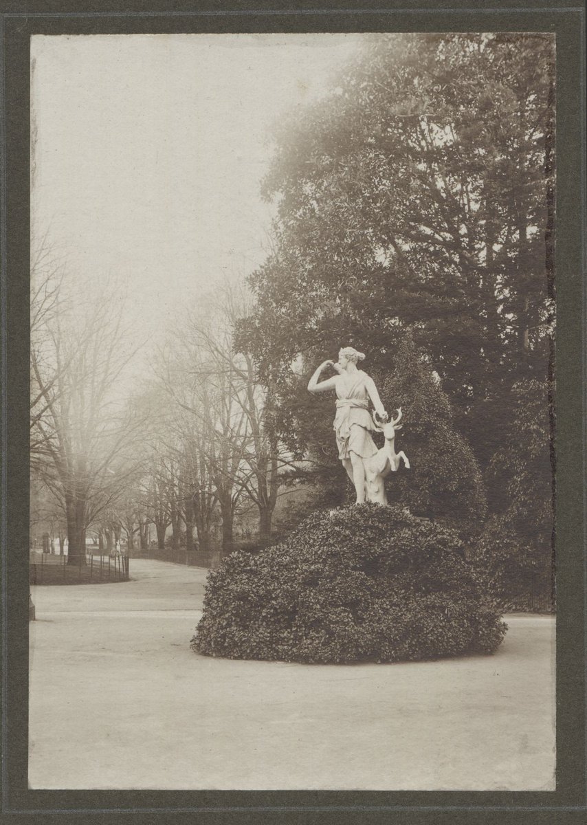 Statues in the Fitzroy Gardens, Melbourne, Victoria, East Melbourne (1902–18)