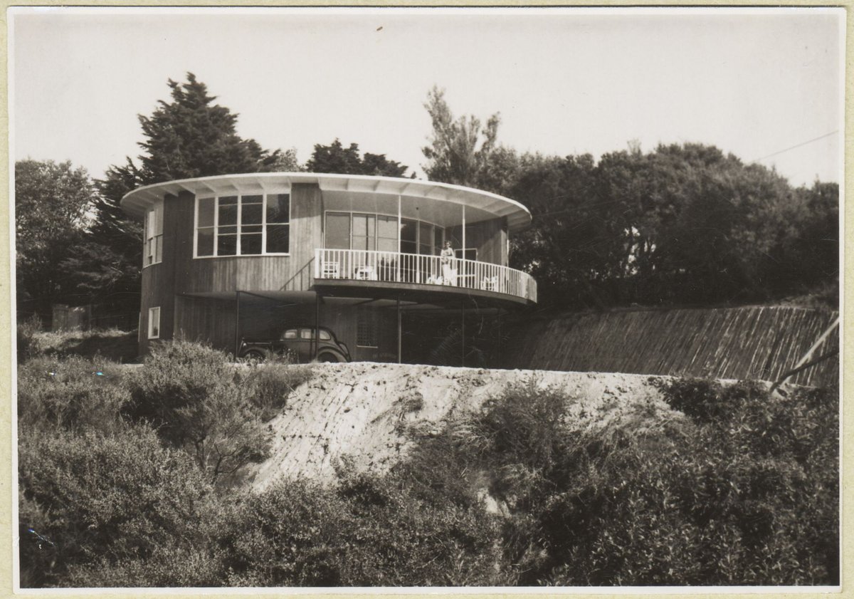 Henty House, Frankston, Victoria (1950–51)