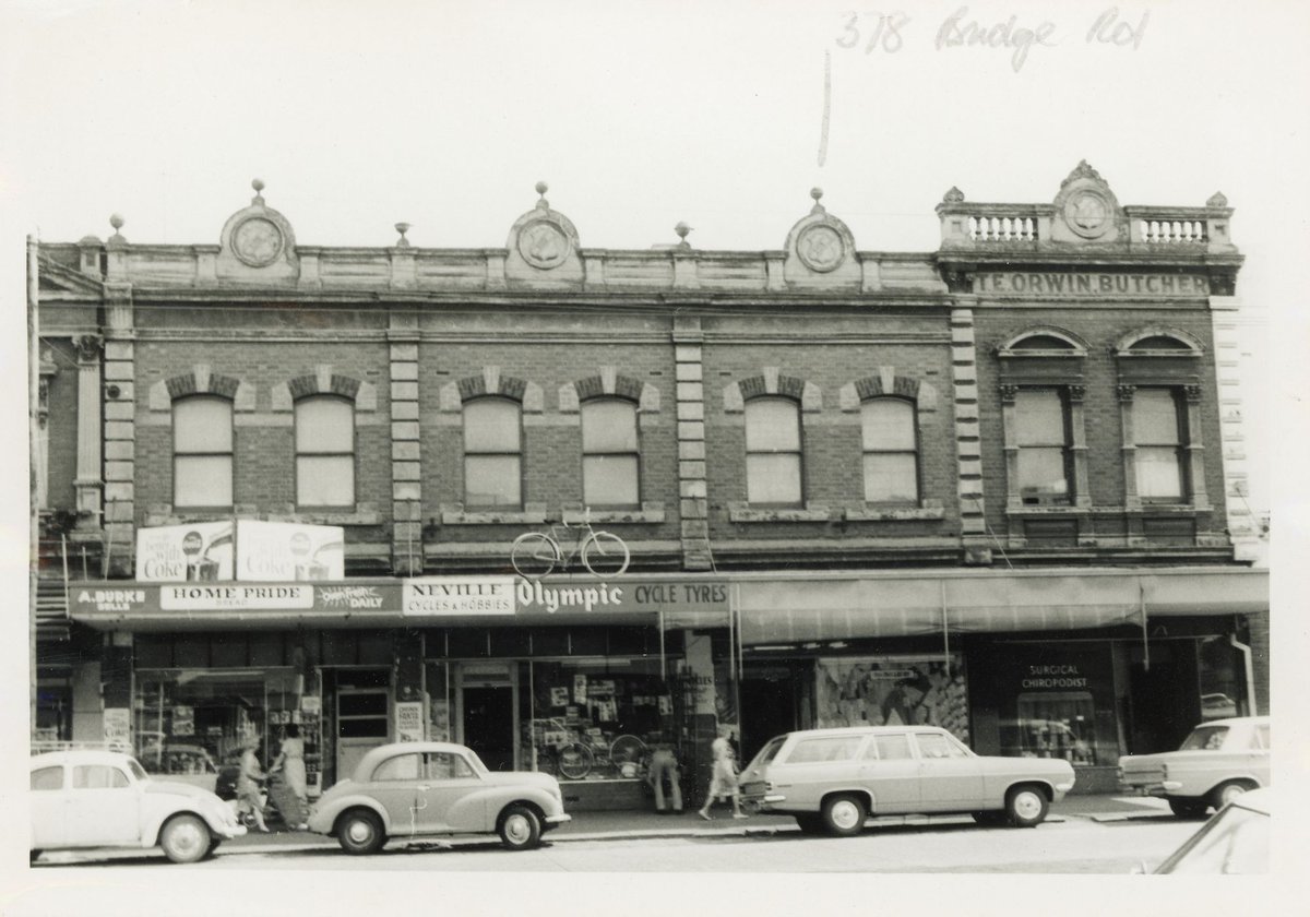 Terrace buildings, Bridge Road, Richmond (1967–69)