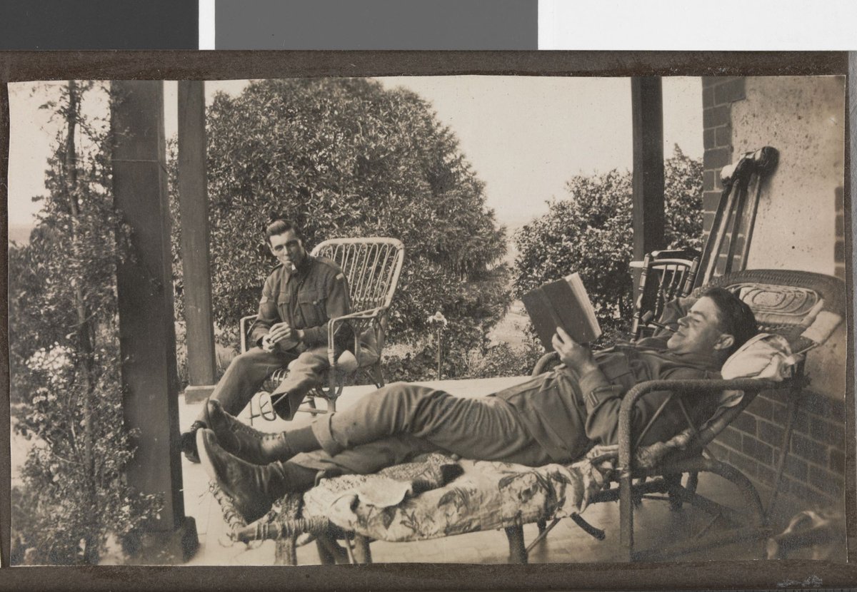 Soldiers relaxing, Hethersett Private Repatriation Hospital, Burwood, Vic (1914–20)