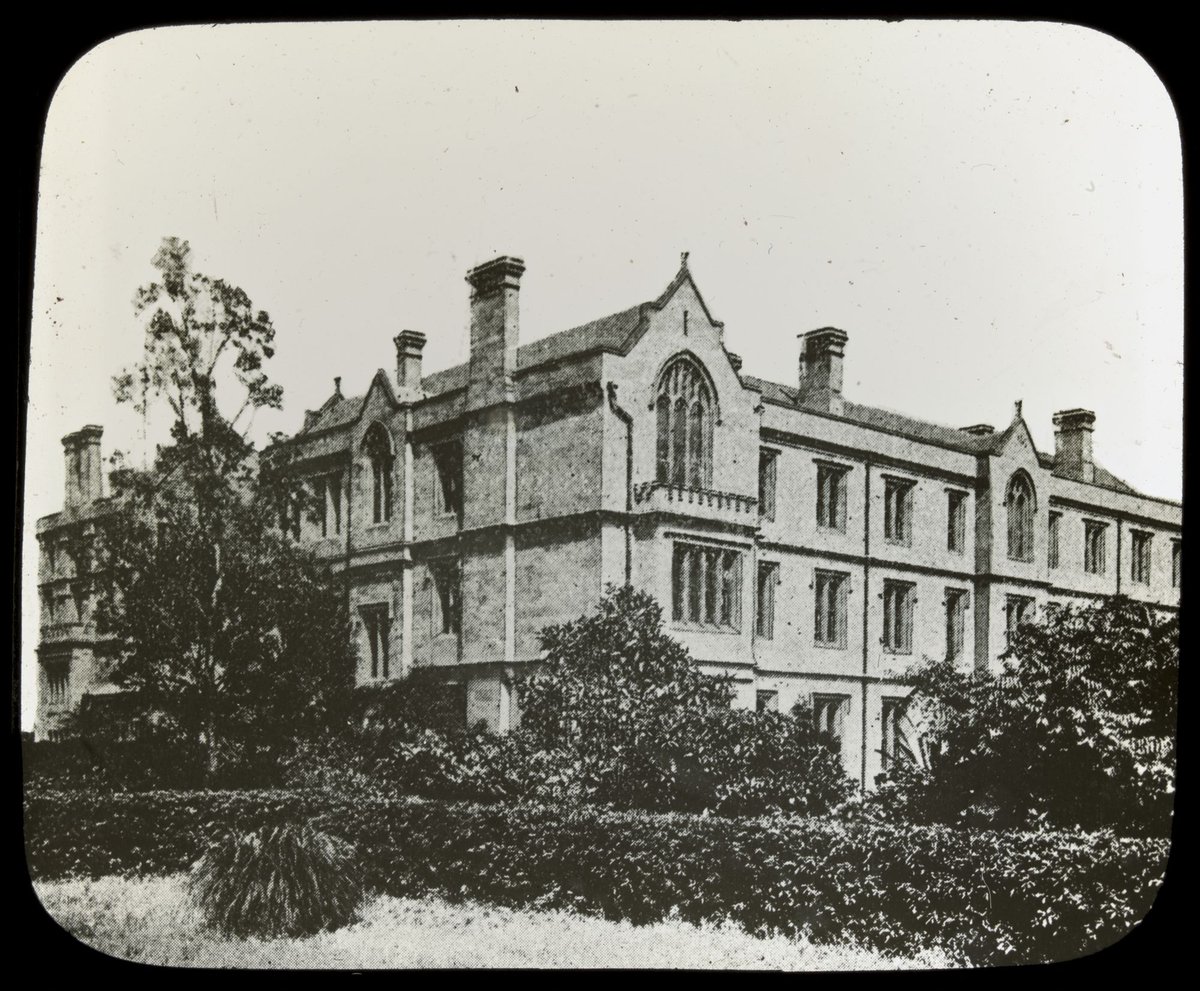 Queen's College, University of Melbourne, Parkville (1889–1930)