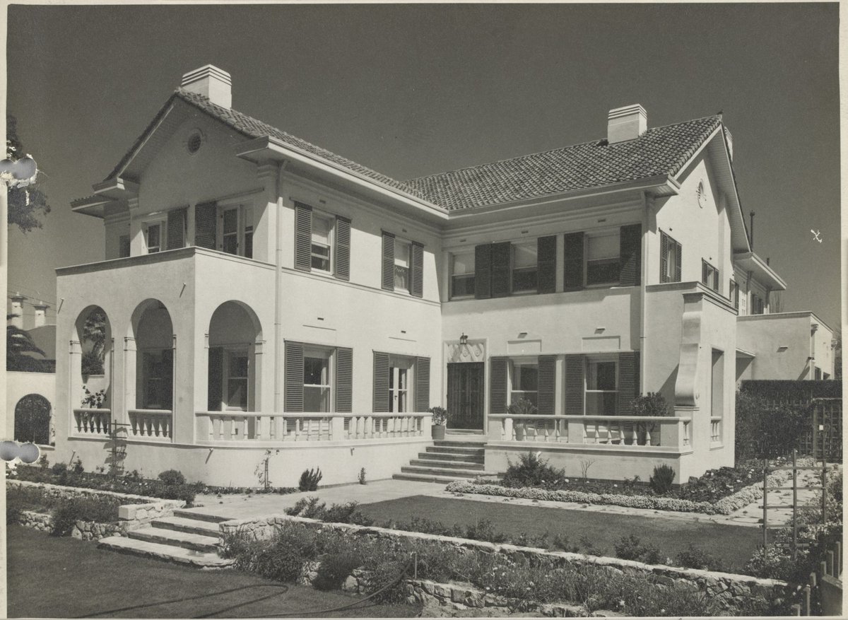 Residence of Miss C. Armstrong Heyington Place Toorak Vic (1936)