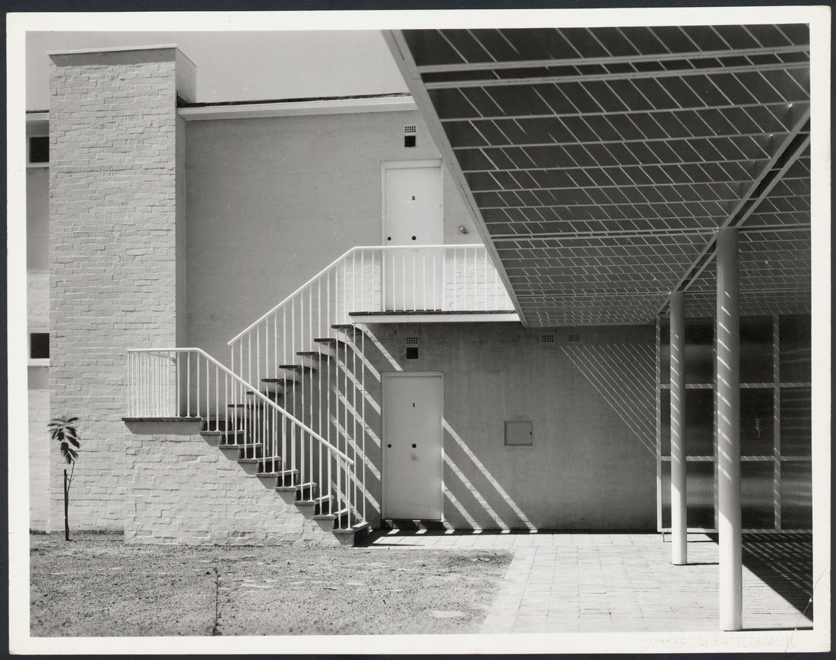 Clendon, batchelor flats, Armadale, Victoria (1939)
