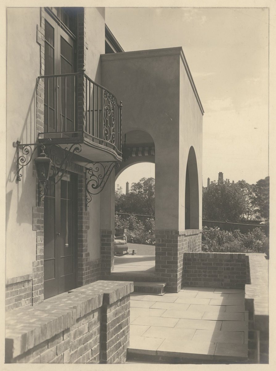 Somercotes' residence of Mrs Harold Riggall Orrong Road Toorak Vic (1927)