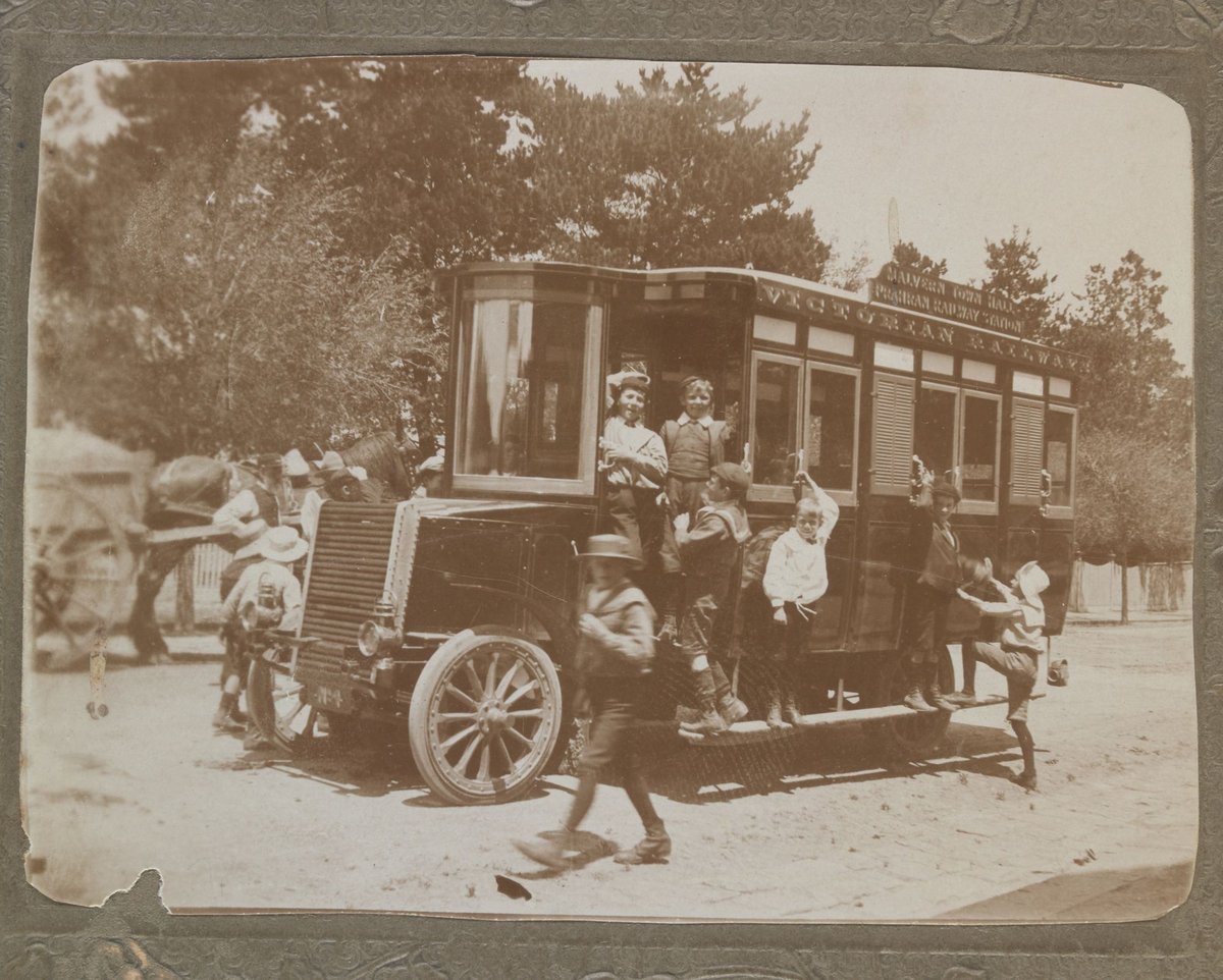 [Motor Bus, No. 4, Victorian Railways, Malvern Town Hall - Prahran Railway Station] (c. 1912)