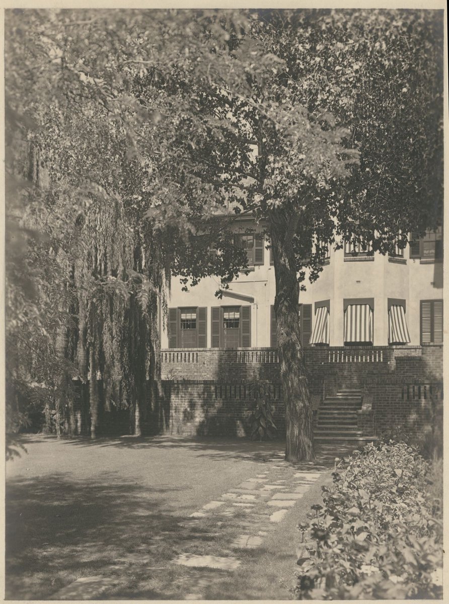 Somercotes' residence of Mrs Harold Riggall Orrong Road Toorak Vic (1927)