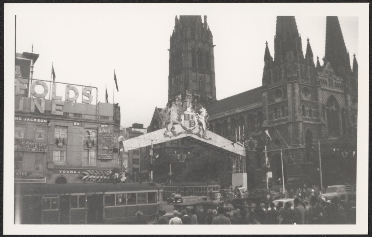 Melbourne at the time of Queen Elizabeth's visit 1954