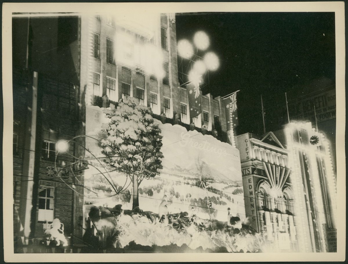 Street scenes of Melbourne at the time of the 1954 Royal Visit