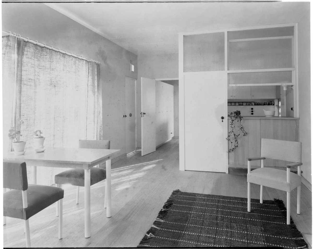 "Clendon flats, corner Clendon and Malvern Road, Armadale designed by Roy Grounds" (c. 1940)