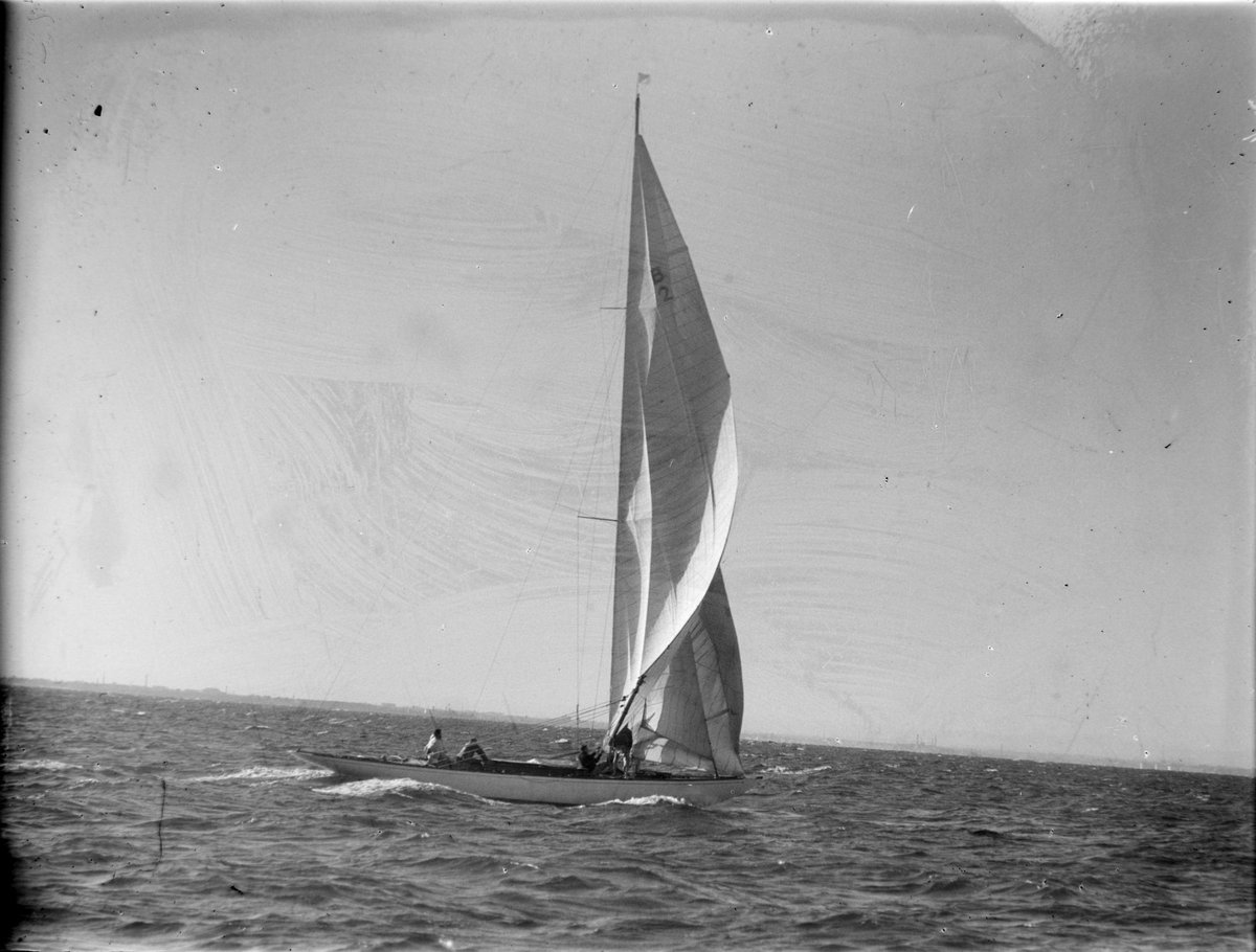 Yacht Vanessa, December 1933, Brighton (1914–33)