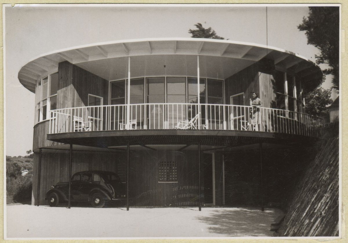 Henty House, Frankston, Victoria (1950–51)