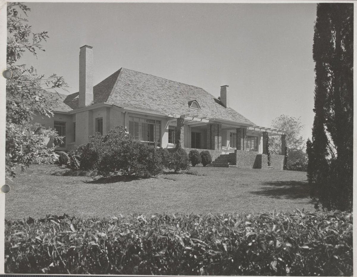 Residence of Miss C. M. McBeath Yarra Road Croydon Vic (1936)