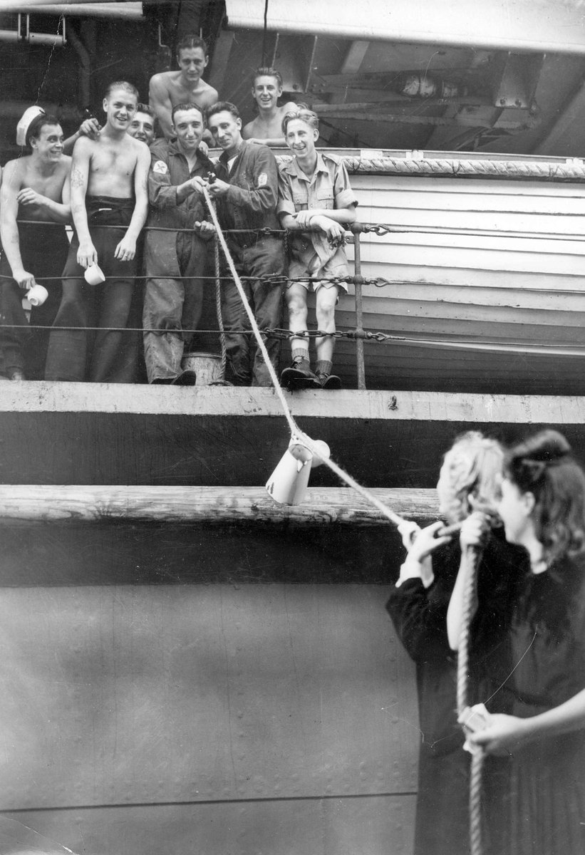 Visit of British aircraft carrier H.M.S. Venerable to Melbourne, 1946
