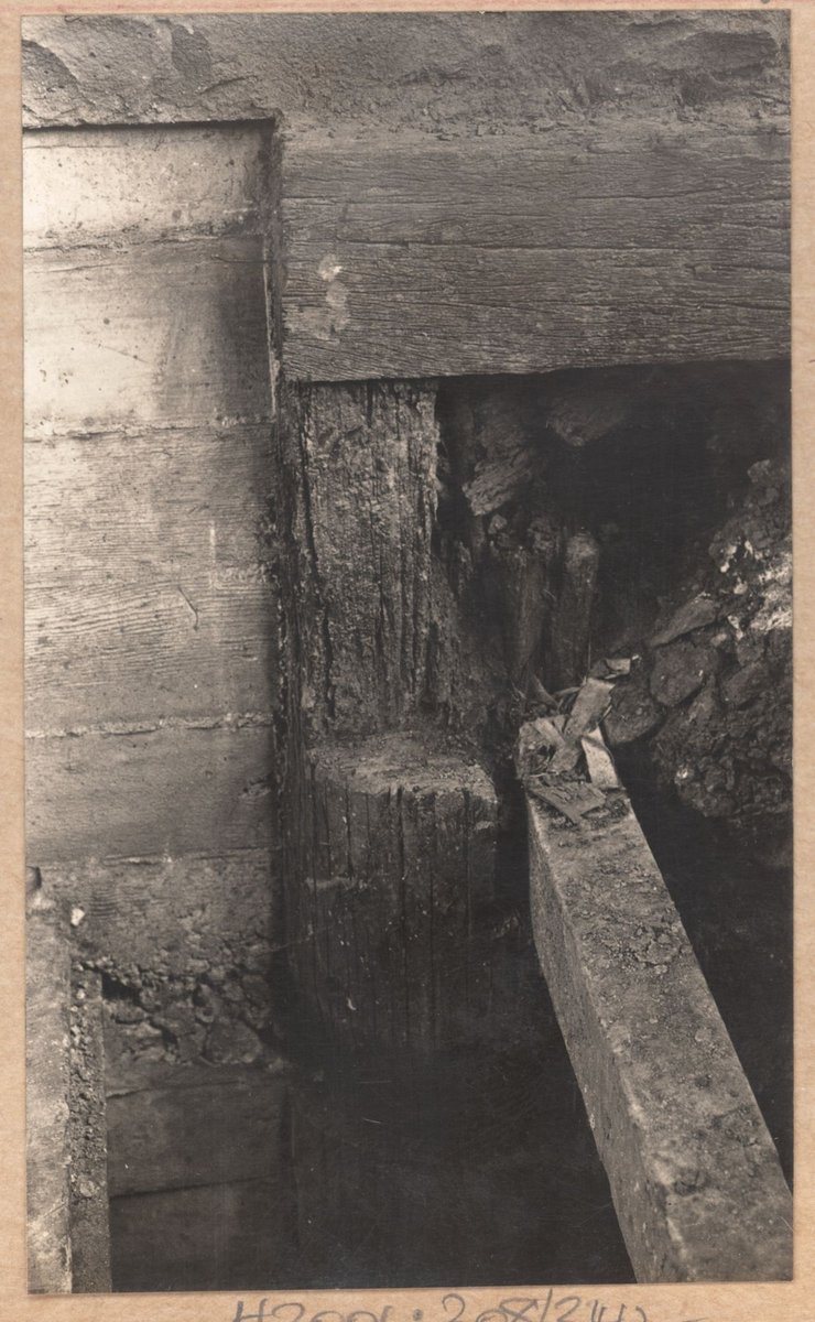Hawthorn bridge reconditioning - Richmond pier (c. 1930)