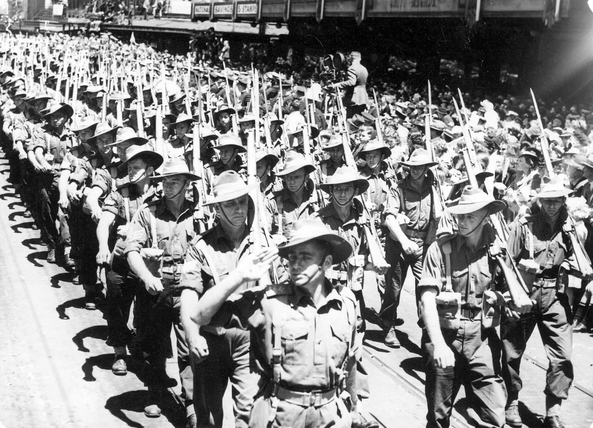 17th Brigade marching through Melbourne (1940–46)