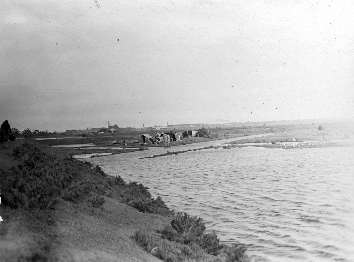 West Melbourne. A group of Dudley Mansions (c. 1935)
