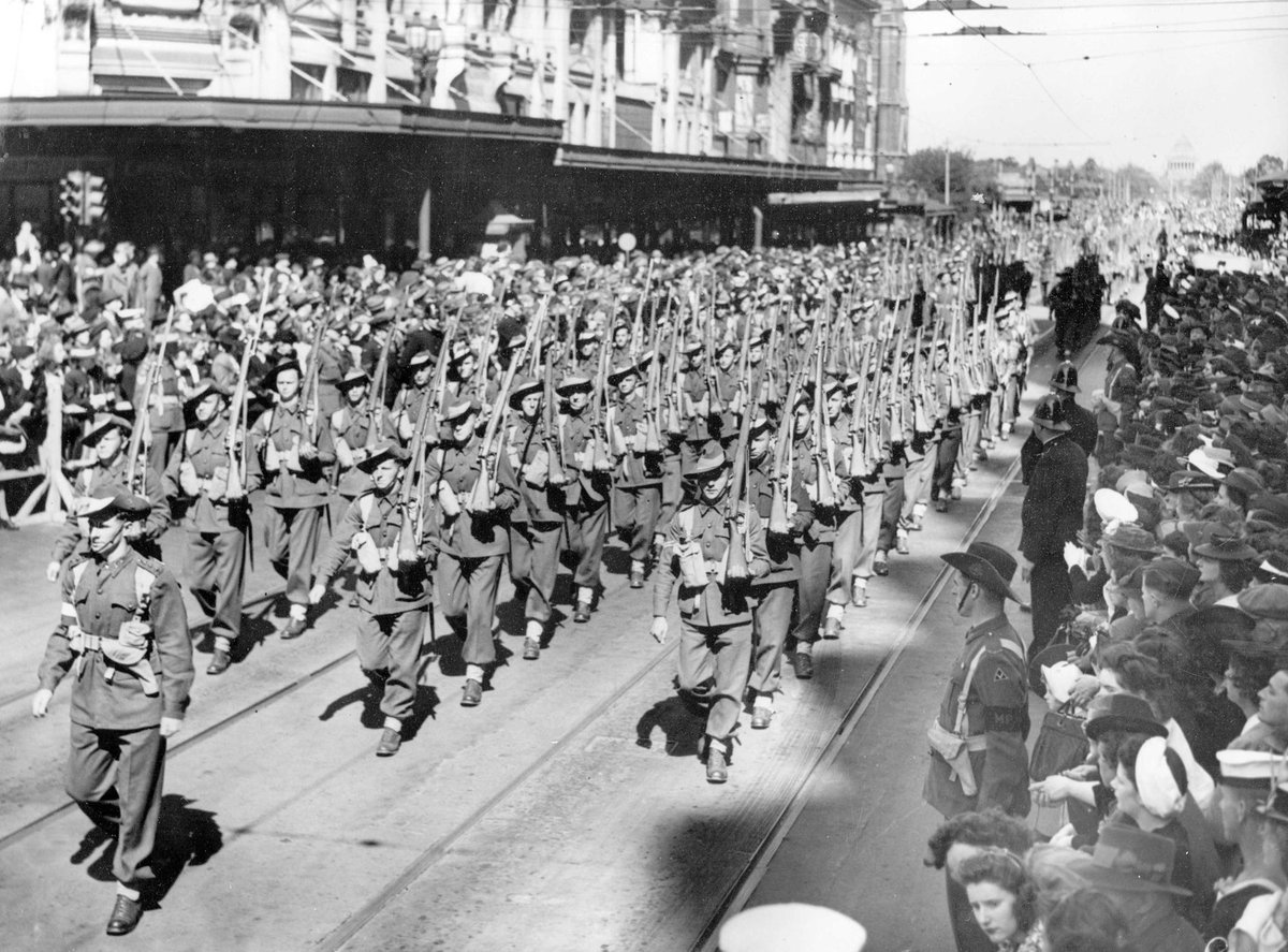 2nd A.I.F. soldiers, including men of the 57-60th battalion marching in procession in Melbourne, Watsonia (1943–44)