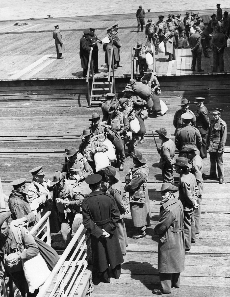 A.I.F. embarkation from Port Melbourne "I", men going up the gangplank (c. 1941)