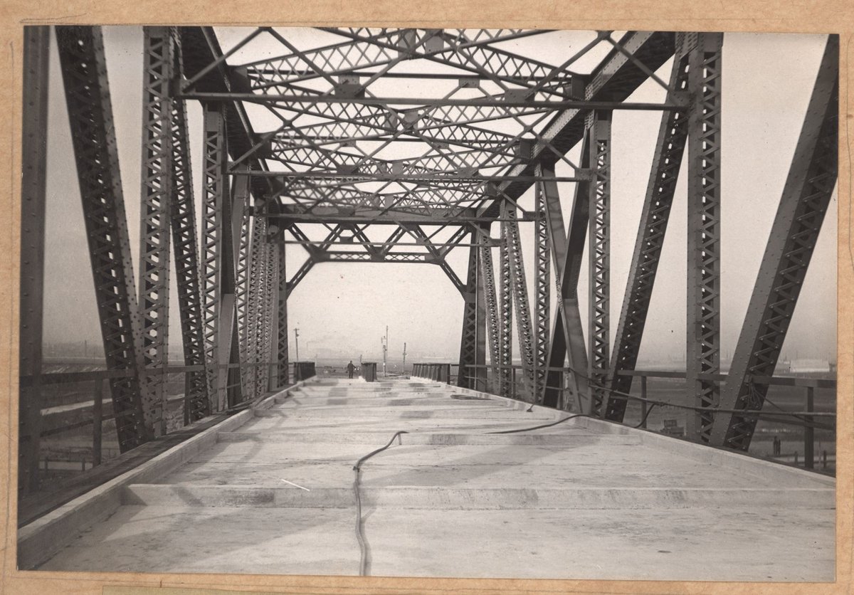 South Kensington to West Footscray - 175 ft. truss span for bridge over Maribyrnong River (1928)