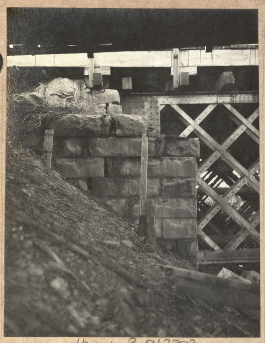 Hawthorn bridge reconditioning (1930)