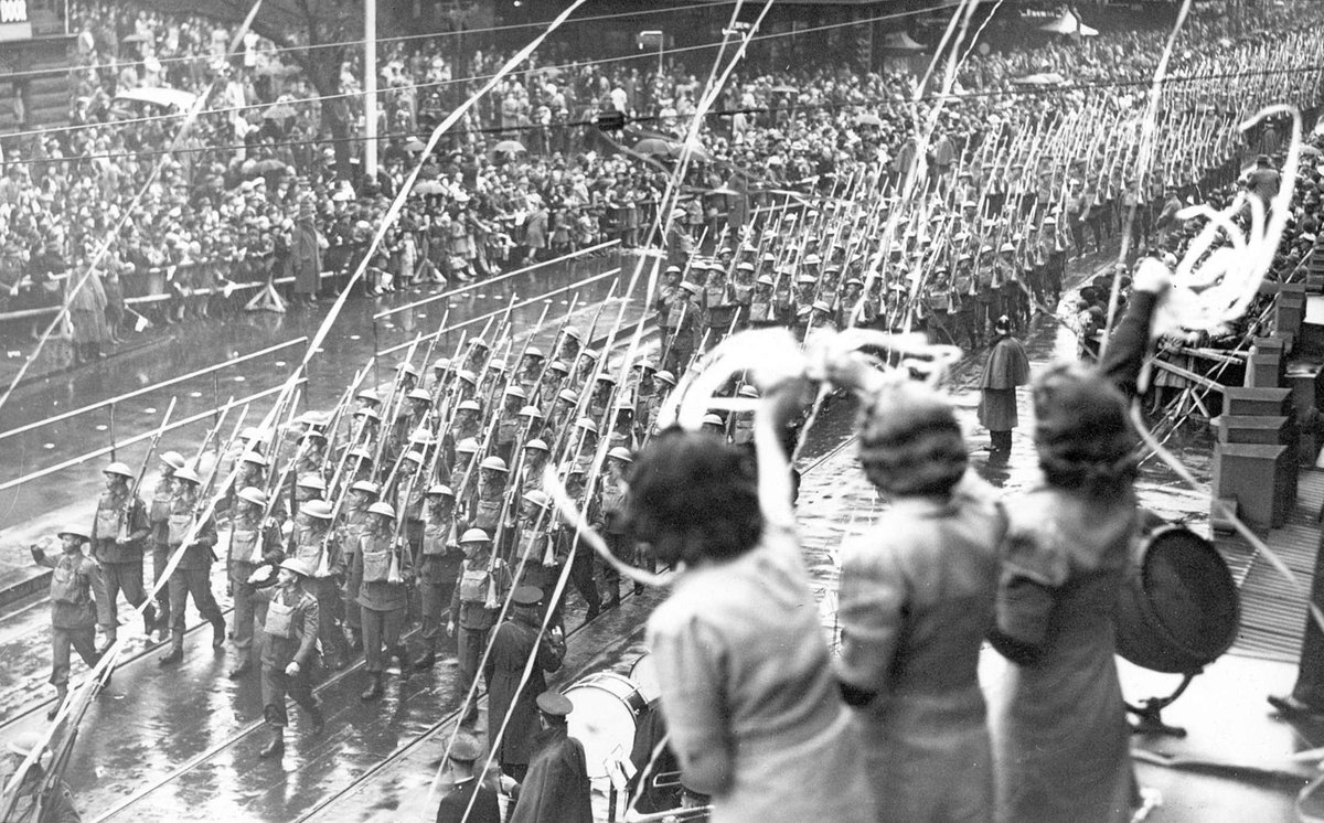 Soldiers from the A.I.F. parading down Melbourne streets, Melbourne City (c. 1941)
