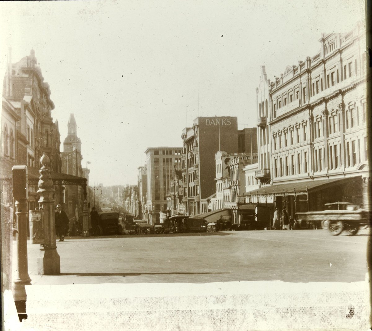 [Bourke Street, Melbourne, looking east from Queen Street], Melbourne City (1910–38)