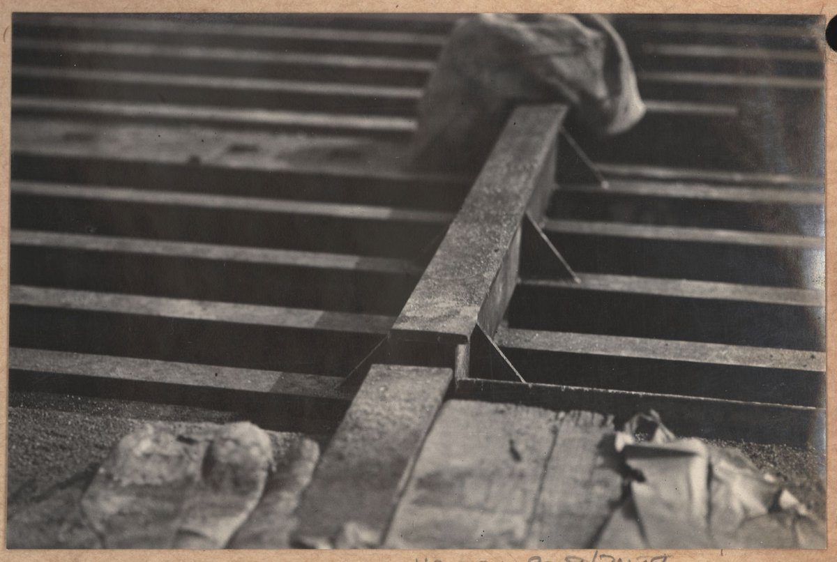 Reconditioning Hawthorn bridge - deck (1930)