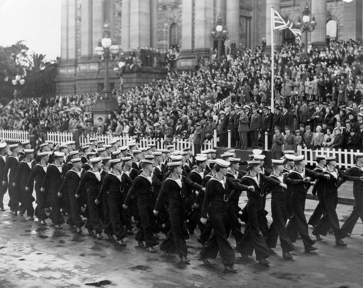Victory Day march in Melbourne, Melbourne City (c. 1946)