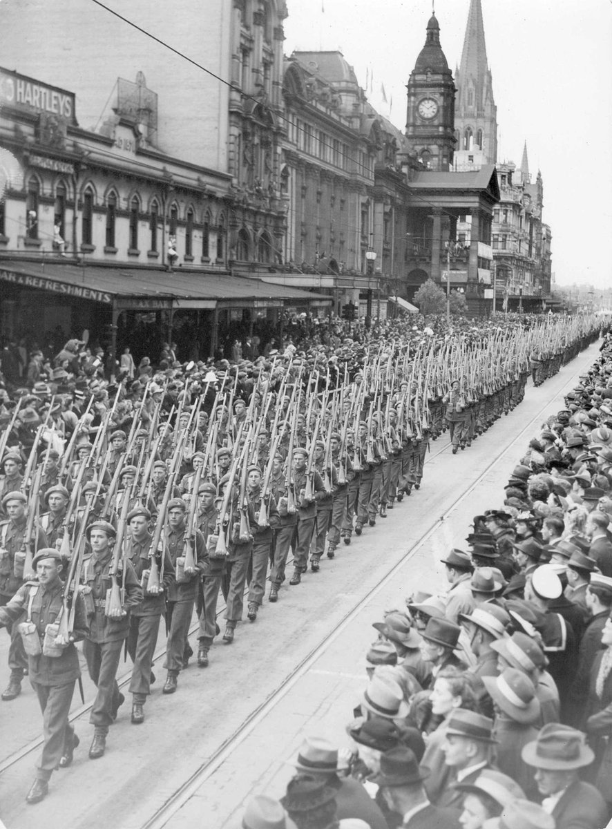2nd A.I.F. march up Swanston Street with Town Hall and St Paul's behind, Melbourne City (1939–45)