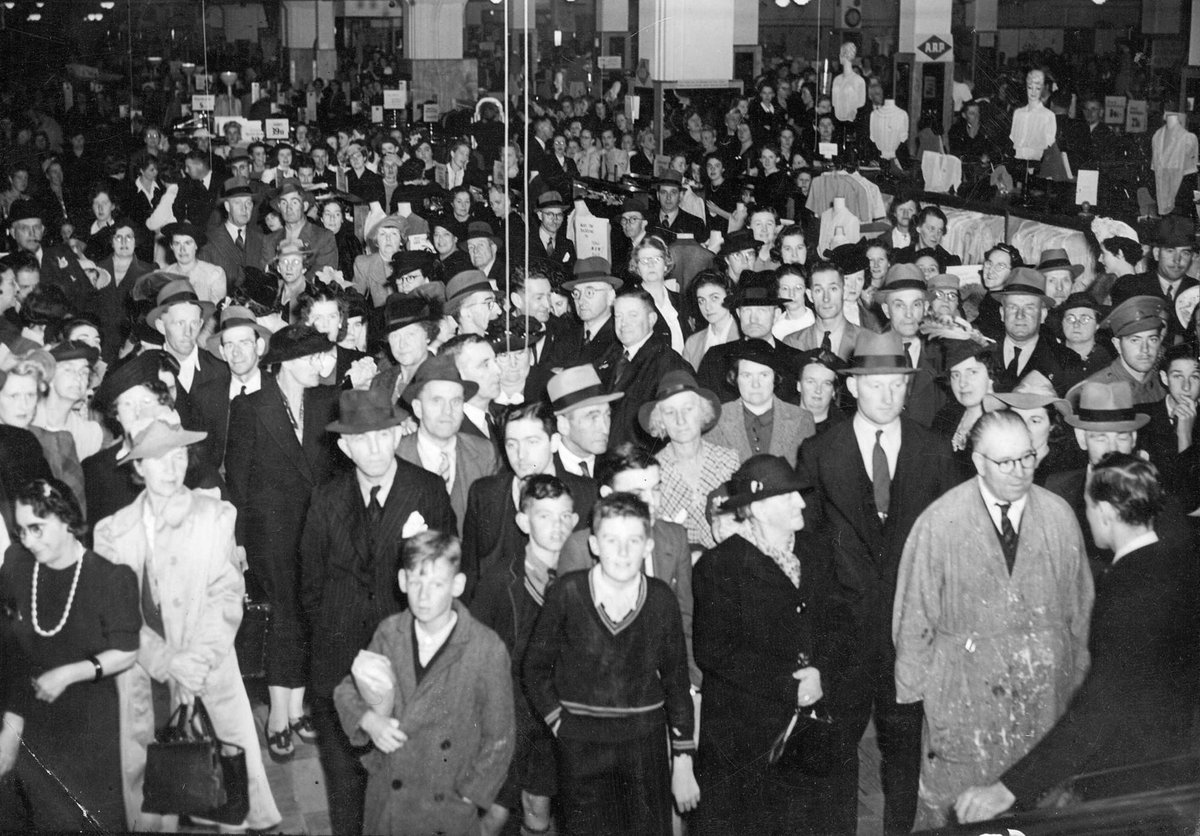 Air raid shelters in Melbourne during World War II- Myer basement, Melbourne City (1939–45)