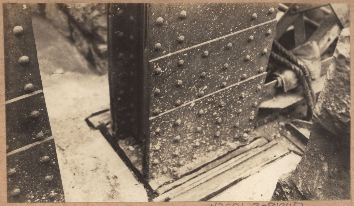 Reconditioning Hawthorn bridge - 157' spans (c. 1930)