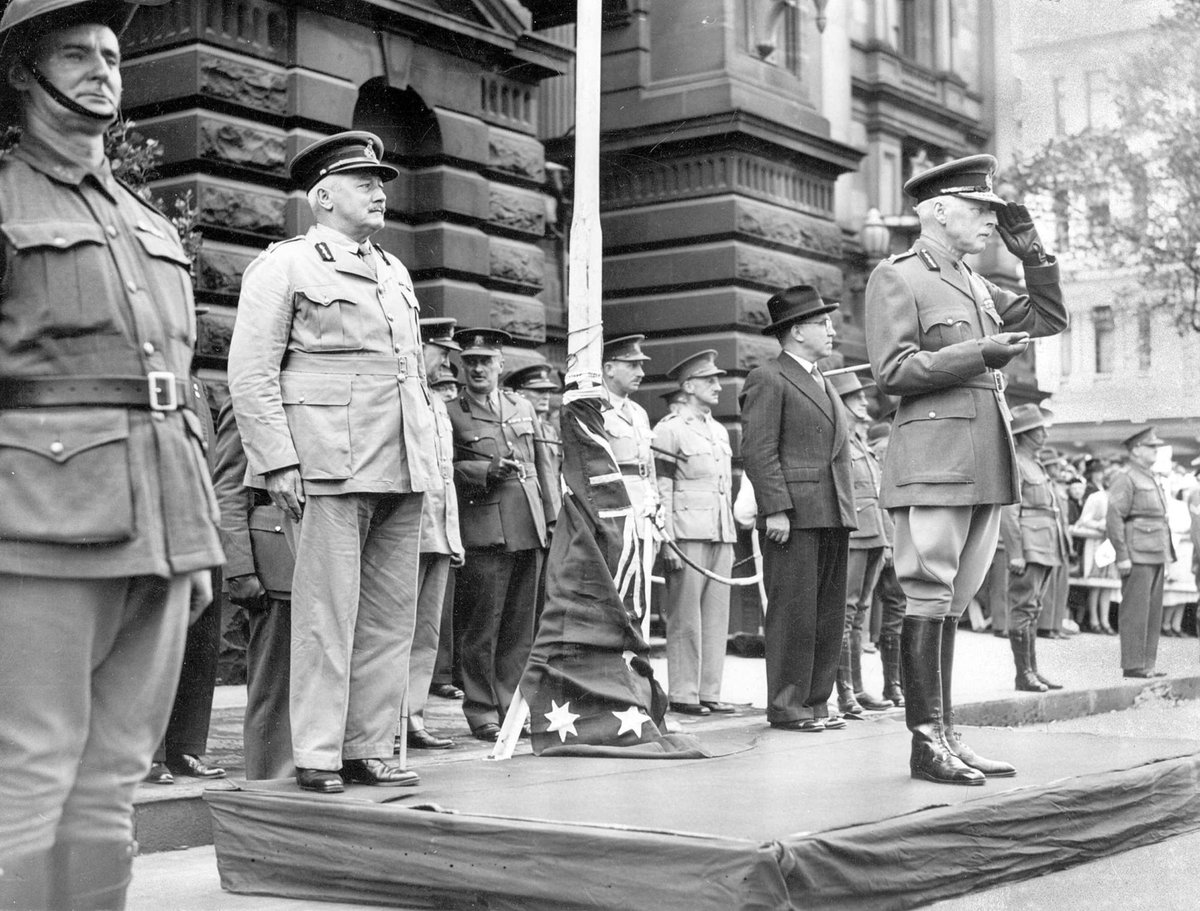 Australian servicemen marching past the saluting base outside the Melbourne Town Hall, Swanston Street, Melbourne, Melbourne City (1940–45)