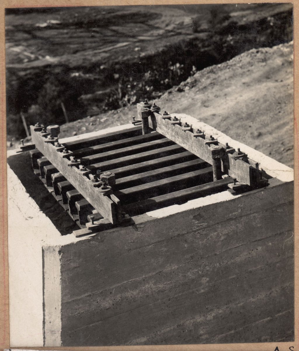 Albion to Broadmeadows - foundations for viaduct at Moonee Ponds Creek (1928)