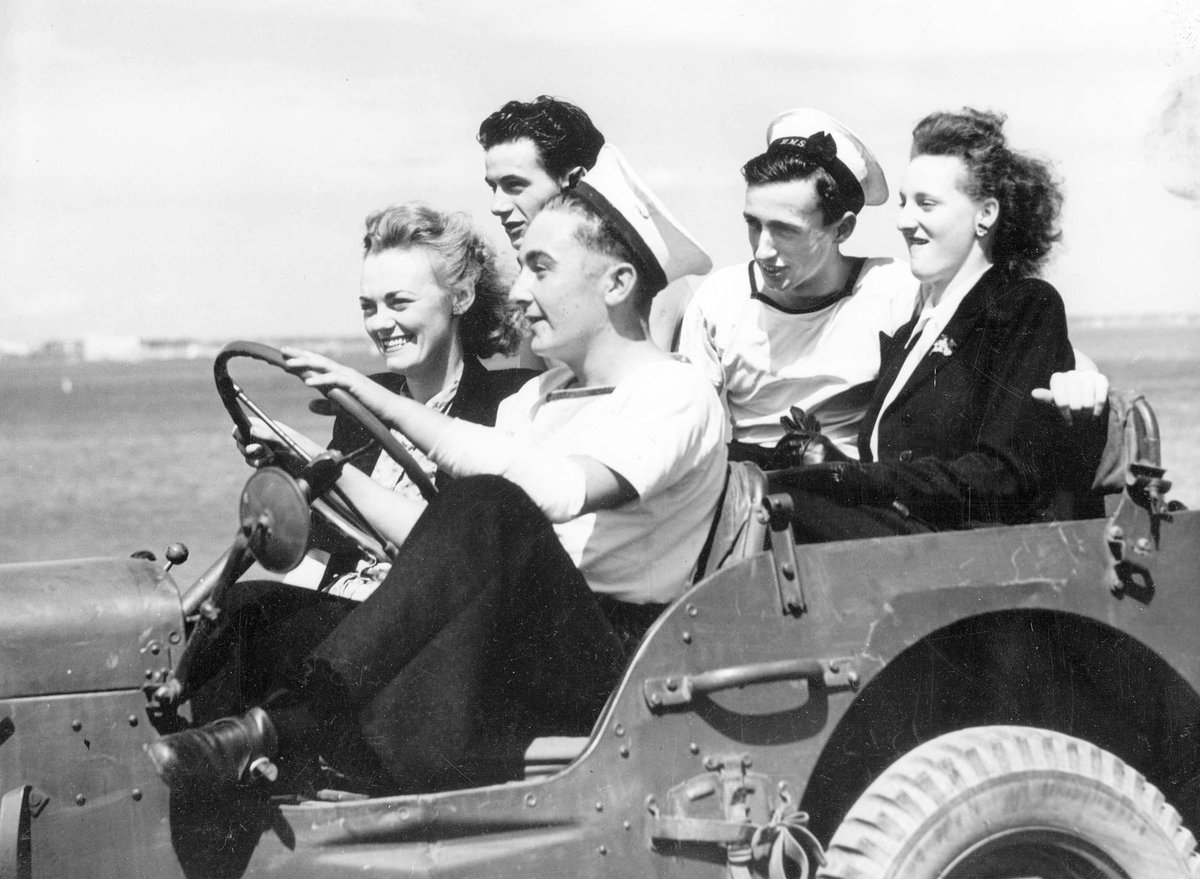 Visit of British aircraft carrier H.M.S. Venerable to Melbourne, 1946