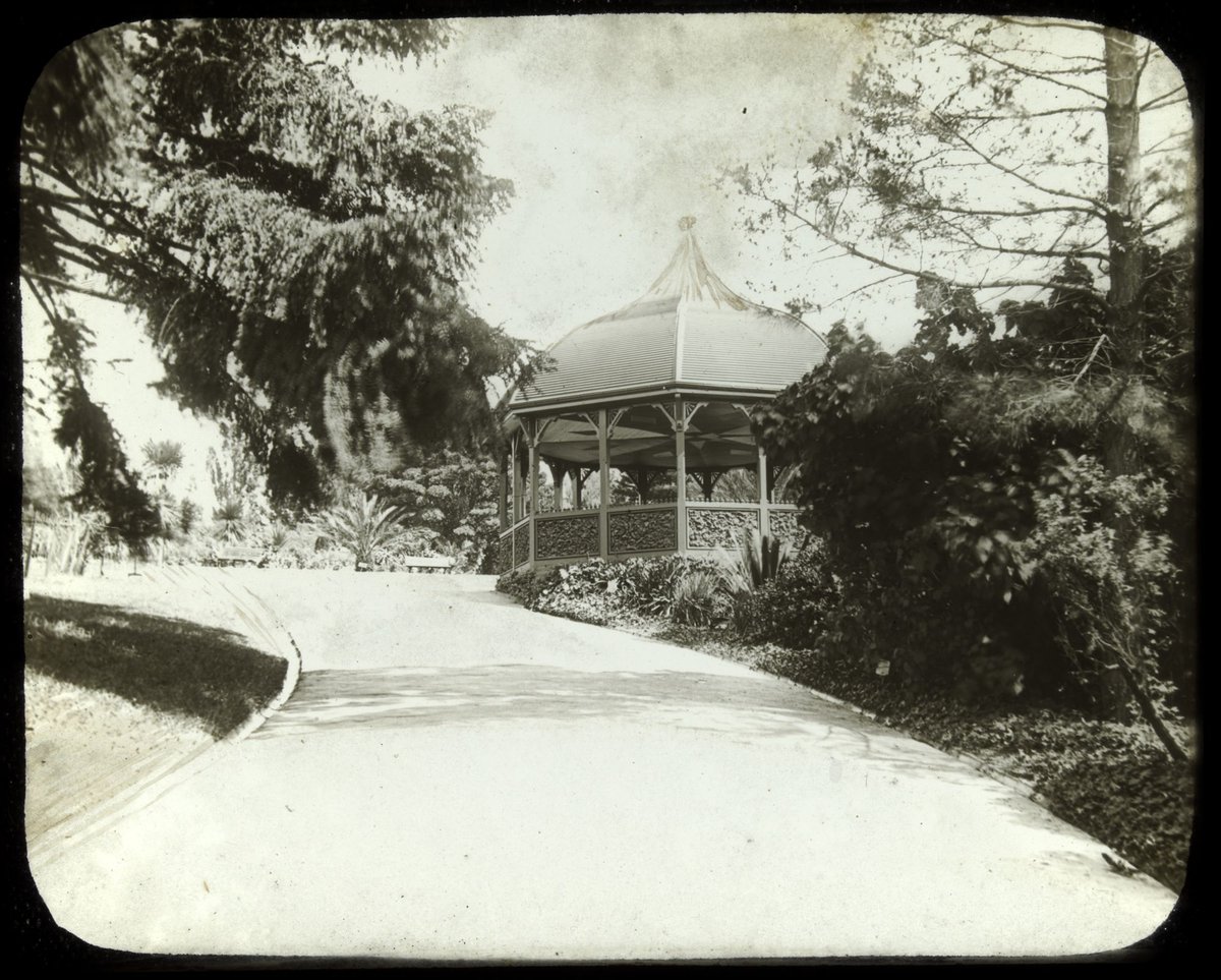 "Botanical Gardens, Melbourne", Melbourne City (c. 1900)
