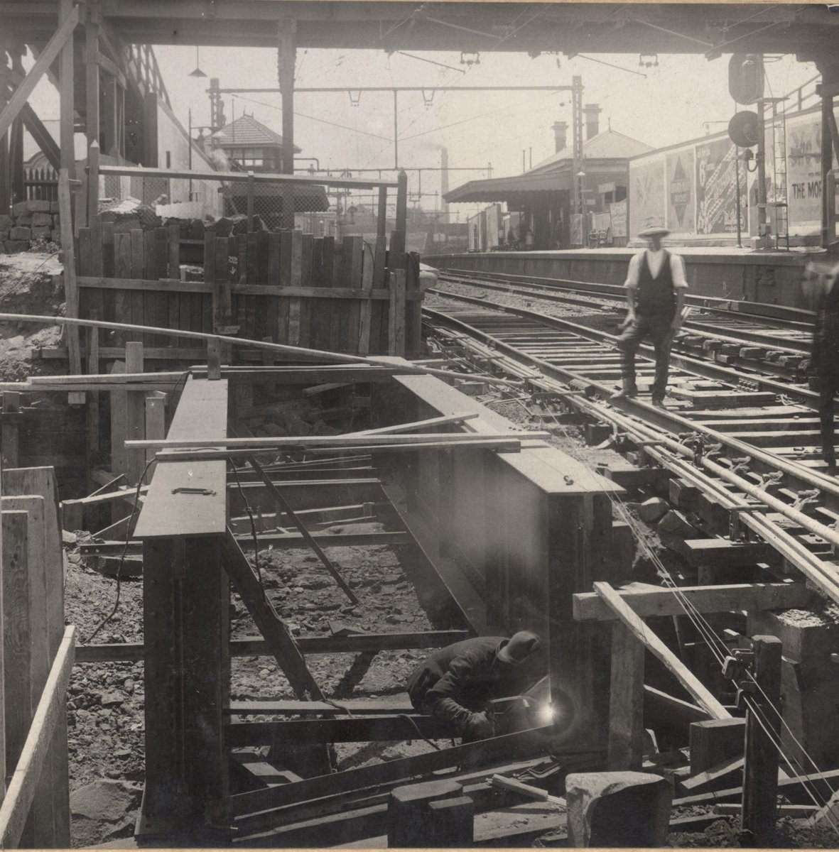 South Kensington to West Footscray - bridge under Williamstown line (1927–28)