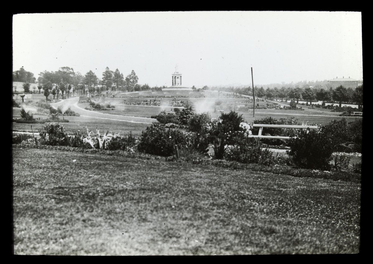 Queens Memorial. Melb. [i.e. Melbourne] (1900–05)