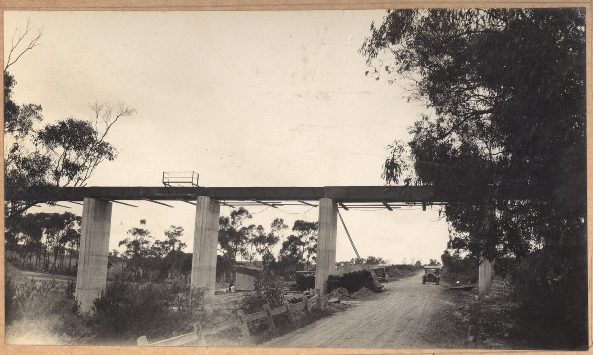 Darling to Glen Waverley - bridge over Mays Road, Malvern East (1929–30)