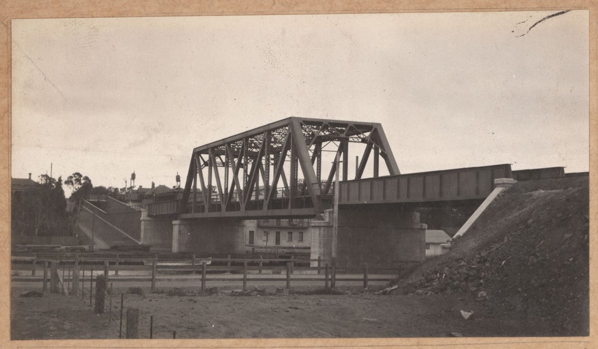 South Kensington to West Footscray - Maribyrnong River bridge (1927–28)