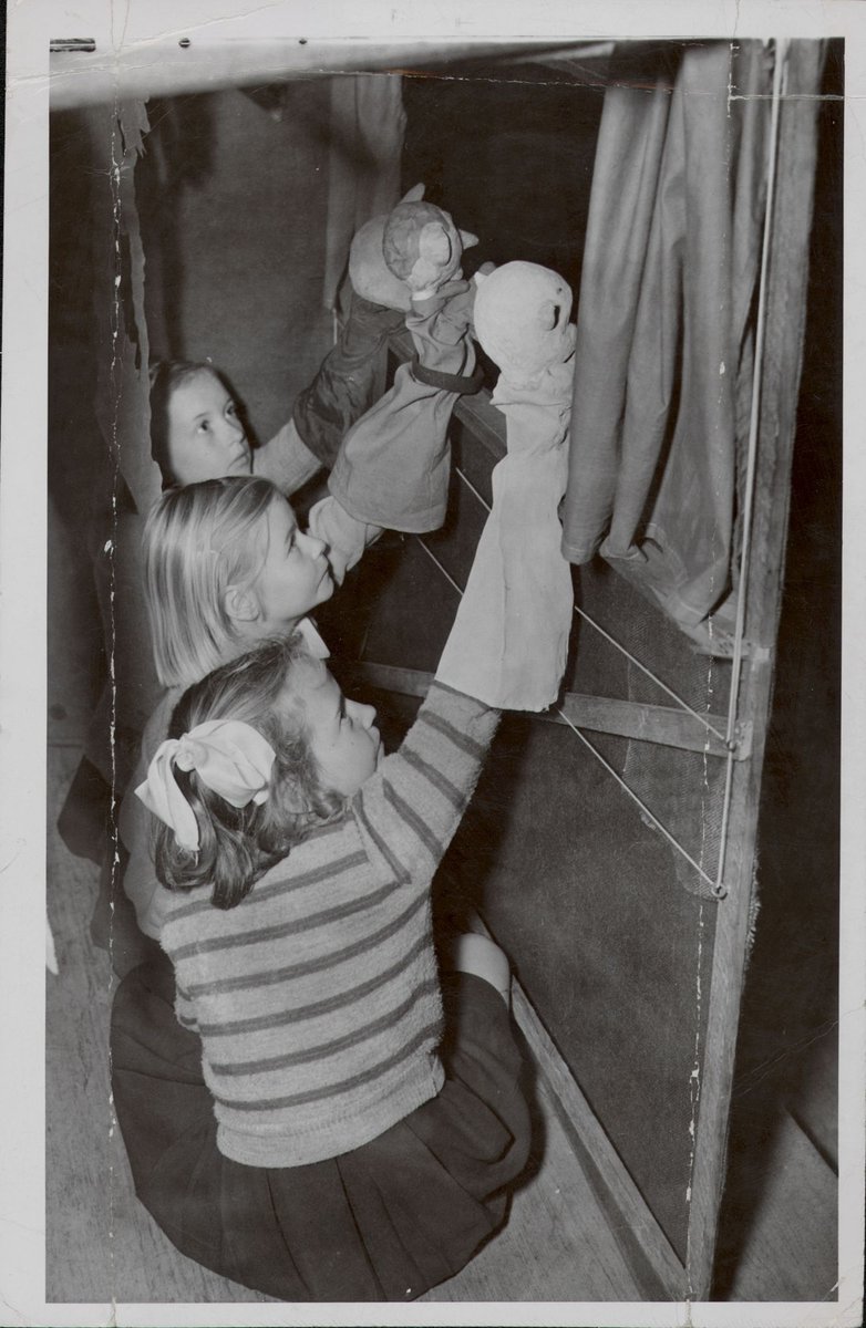 Flemington Training School class enjoy puppet show (1948)