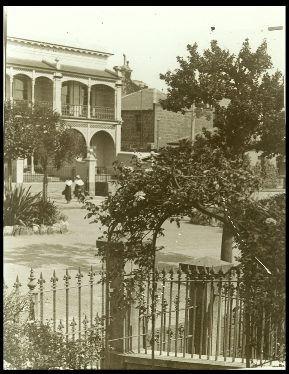Powlett Street, East Melbourne (1880–1938)