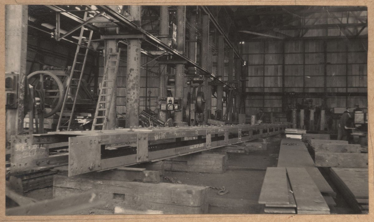 South Kensington to West Footscray, Bridge over Maribyrnong River : 175 ft. truss span (1927)