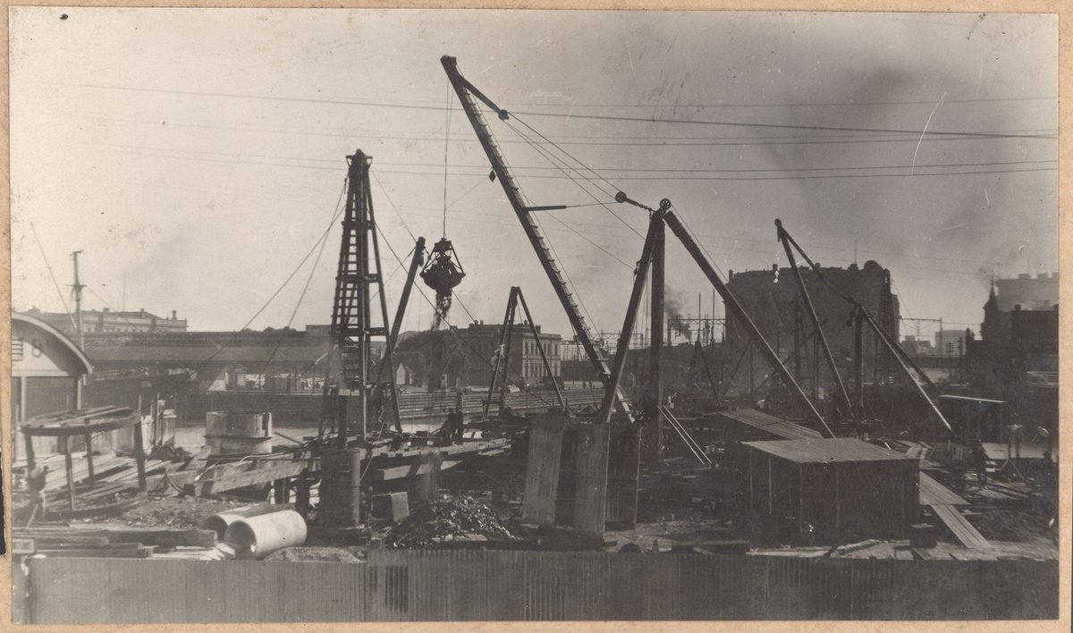 Spencer Street bridge, Melbourne City (1928)