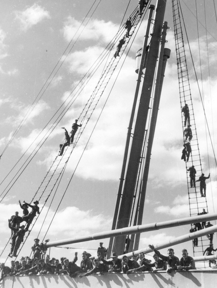 Some troops wave farewell from the Empress of Canada, embarkation in Melbourne (1937–43)