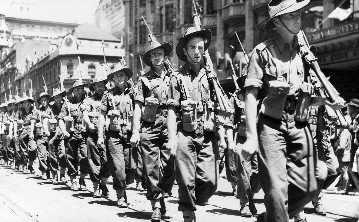 17th Brigade marching through Melbourne, St Kilda (c. 1943)