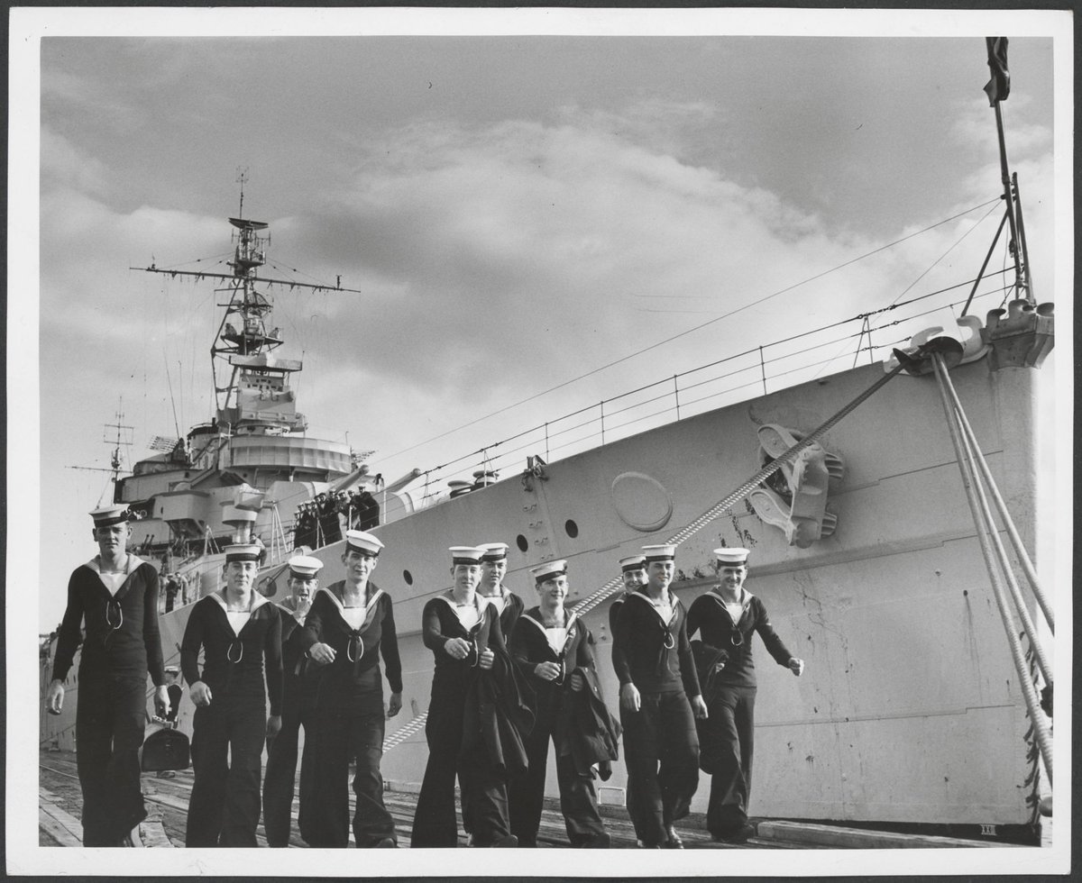 H.M.A.S. Australia crew going on shore leave in Melbourne (1948–53)